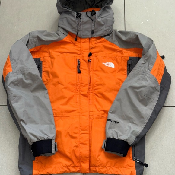 The North Face Gray Jacket - Picture 1 of 5